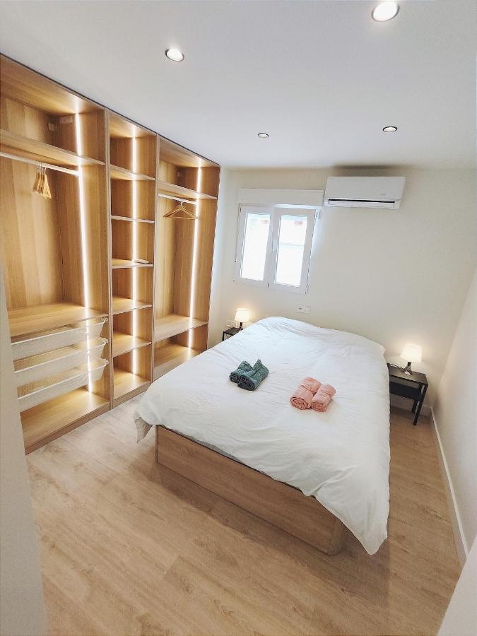 Aljarafe Central Square - By Pro Apartments ซาน ฮวน เด อัซนาลฟาเรเช ภายนอก รูปภาพ